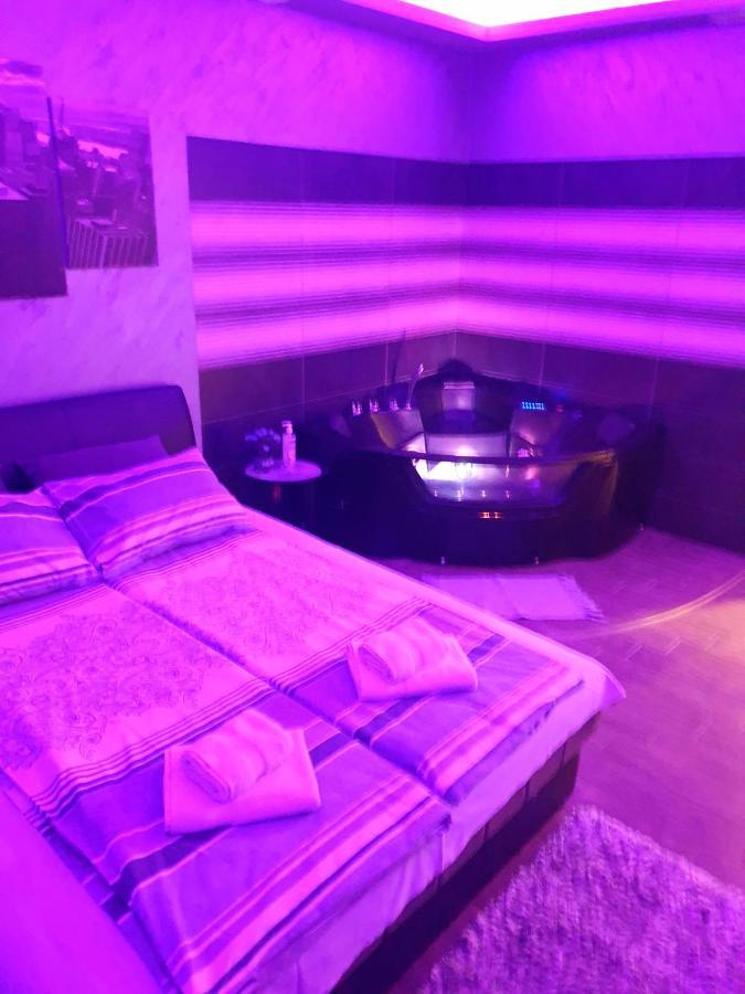 Ceca Apartman Nis Exterior foto