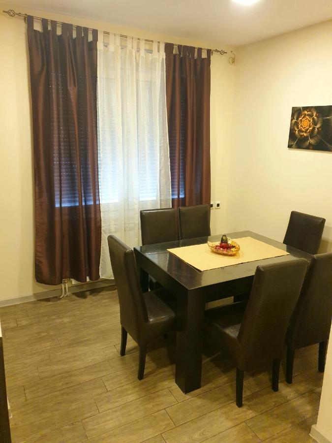 Ceca Apartman Nis Exterior foto