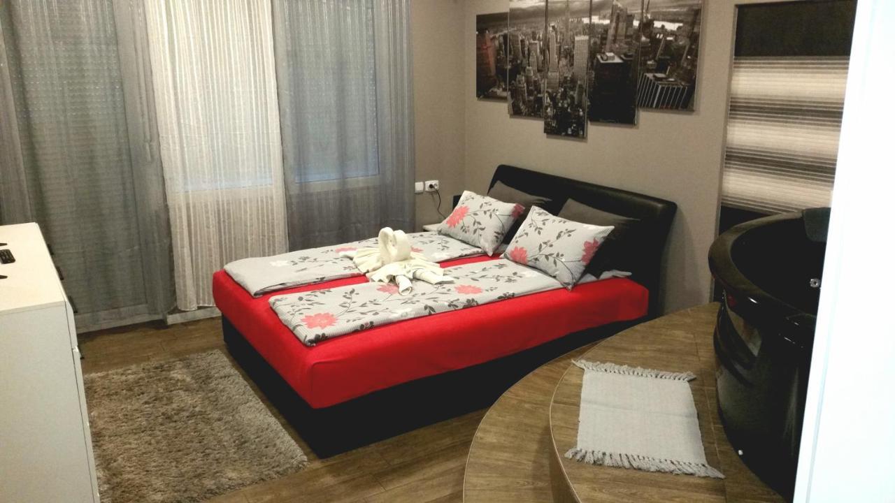 Ceca Apartman Nis Exterior foto