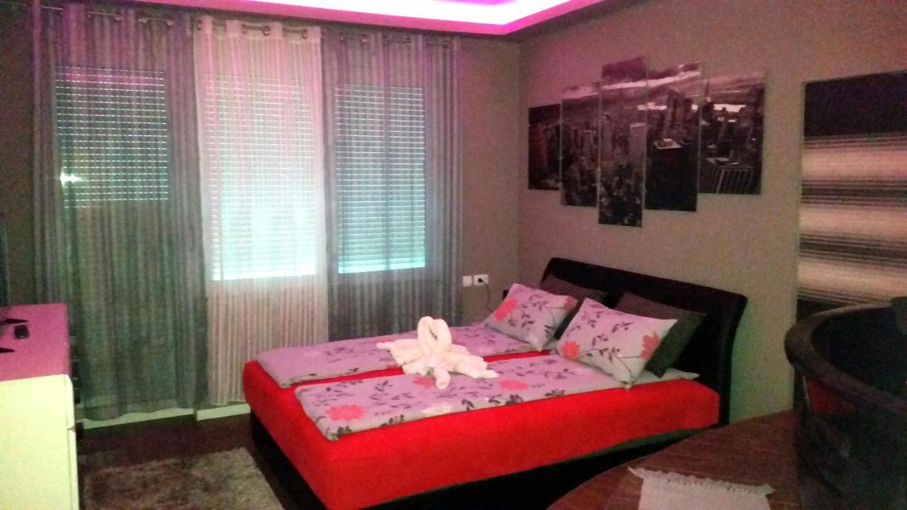 Ceca Apartman Nis Exterior foto