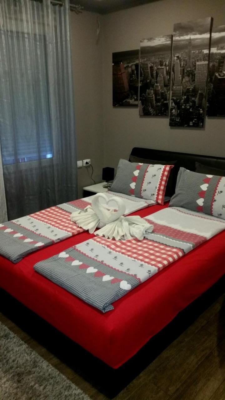 Ceca Apartman Nis Exterior foto