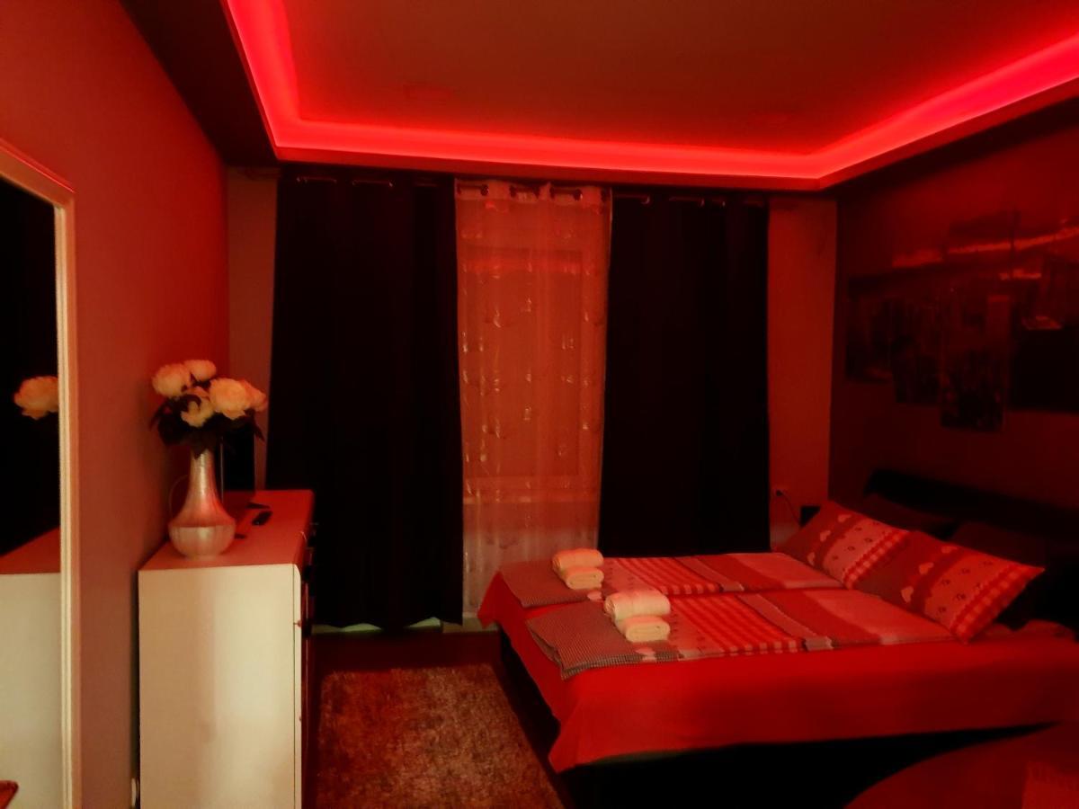 Ceca Apartman Nis Exterior foto