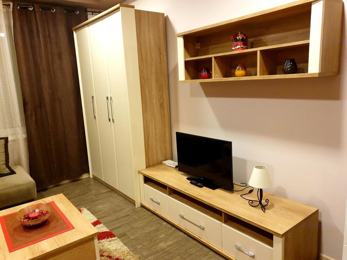 Ceca Apartman Nis Exterior foto